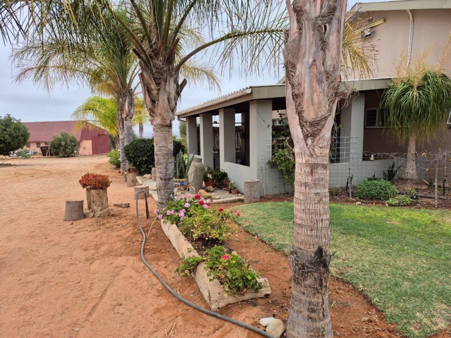 4 Bedroom Property for Sale in Vredendal Rural Western Cape